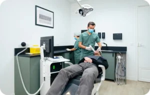 Dentiste Paris 15, Dr Perez : le parcours de soins en implantologie dentaire